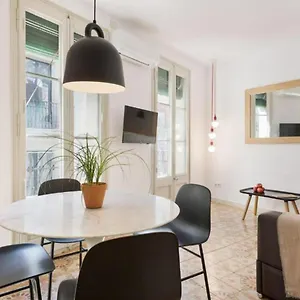 Ola Living Santa Anna Apartamento