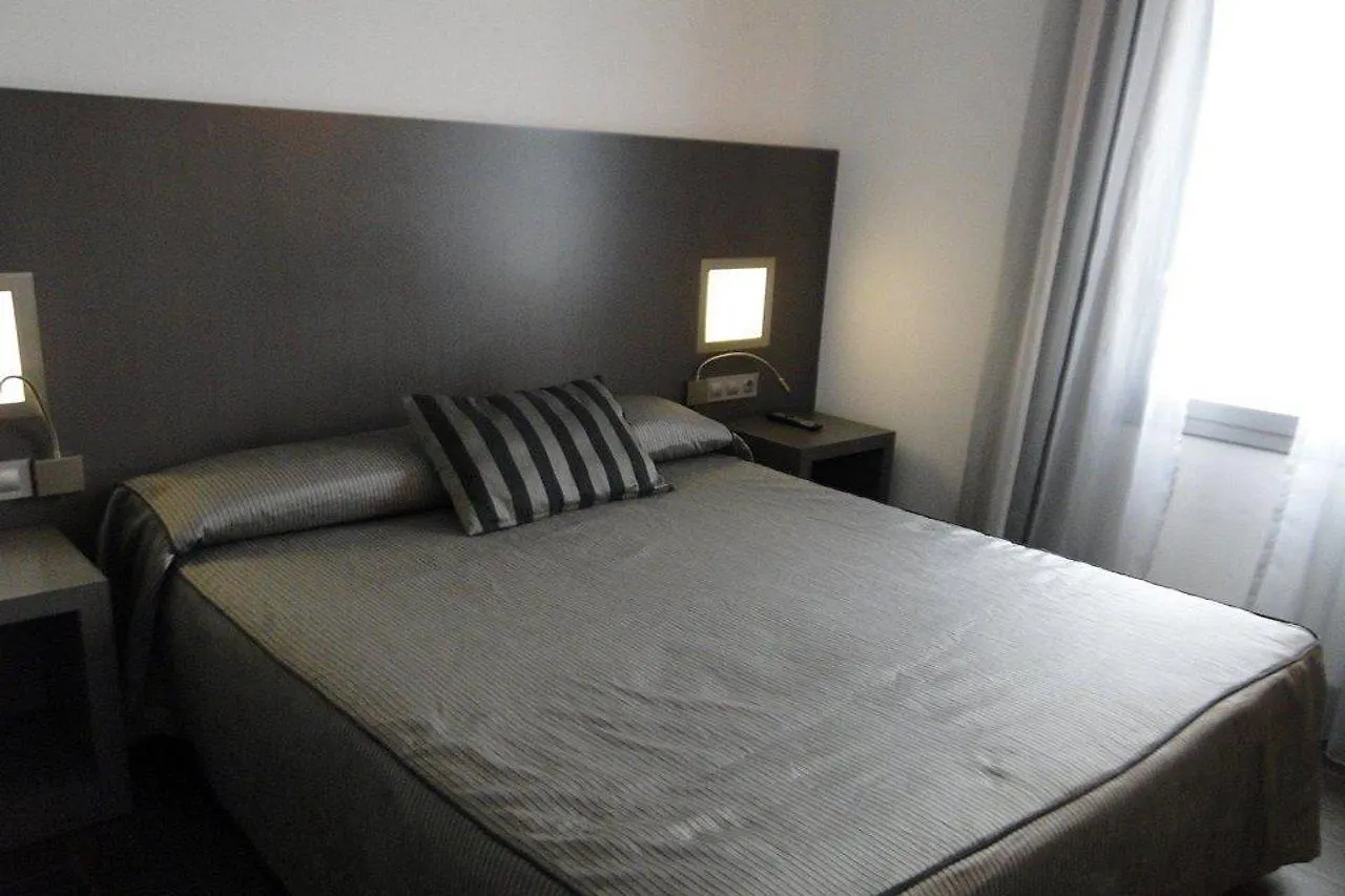 *** Hotel Dalia Ramblas Barcelona Spain